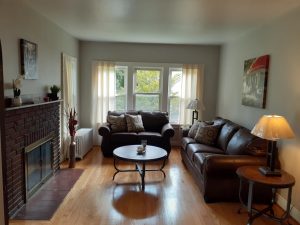 Staged Living room teaser